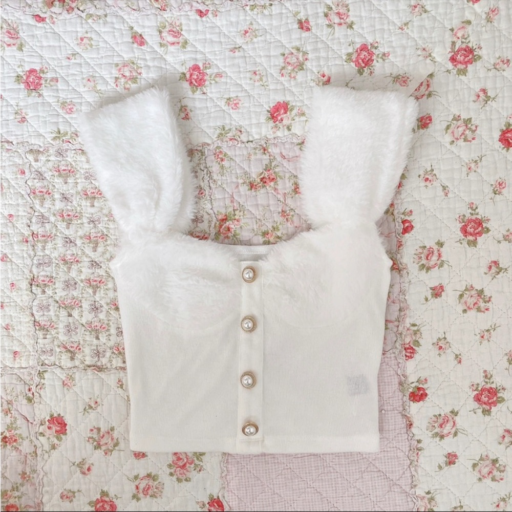 Cutest knit tank with fur and pearl buttons